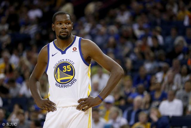 詹姆斯25+7+10拉塞尔27+10 湖人大胜老鹰回第9